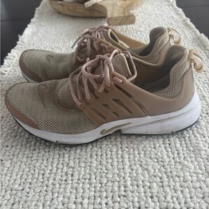 Nike Women's Beige Air Sneakers